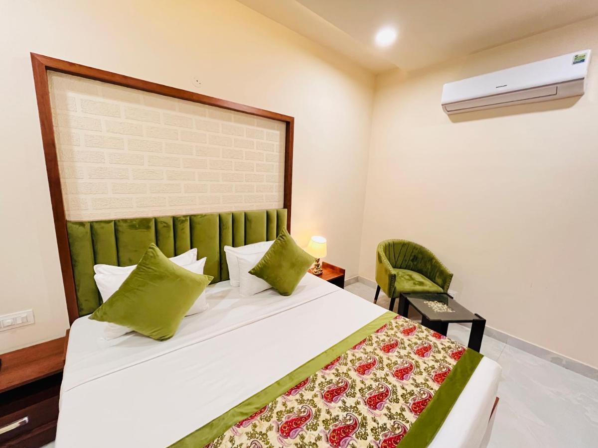 Hotel The Orchid Tree Amritsar - Walking From Golden Temple Экстерьер фото